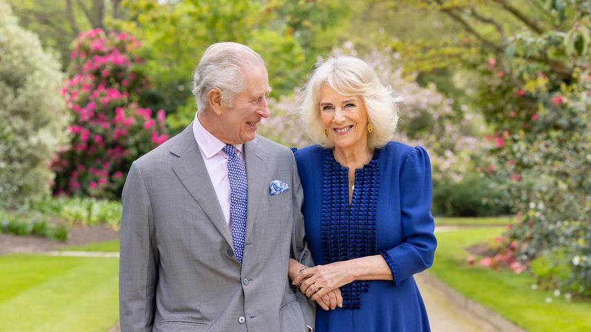 Camilla will König Charles III. "nicht mehr loslassen"!