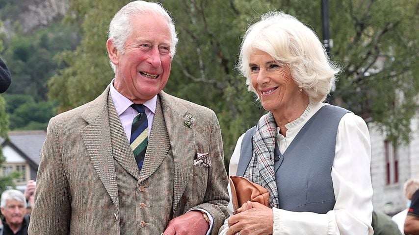 König Charles III. und Camilla strahlen das Harry-Drama weg!