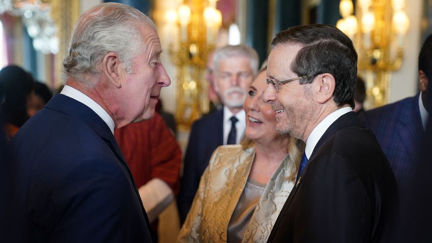 König Charles mit dem Präsidenten von Israel Isaac Herzog und seiner Frau Michal im Mai 2023