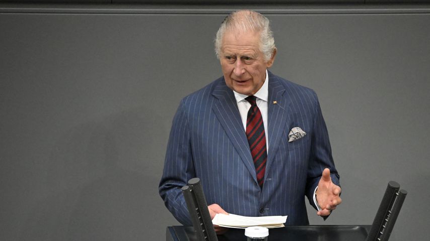 Müssen die Fans campen, um König Charles' Krönung zu sehen?