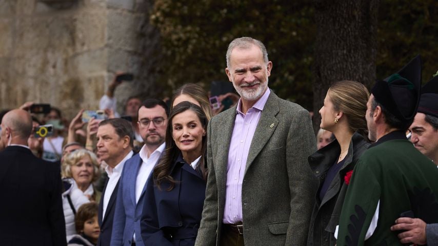 König Felipe VI., Königin Letizia und Prinzessin Sofía besuchen die Fischerbruderschaft Santa Ana in Llanes