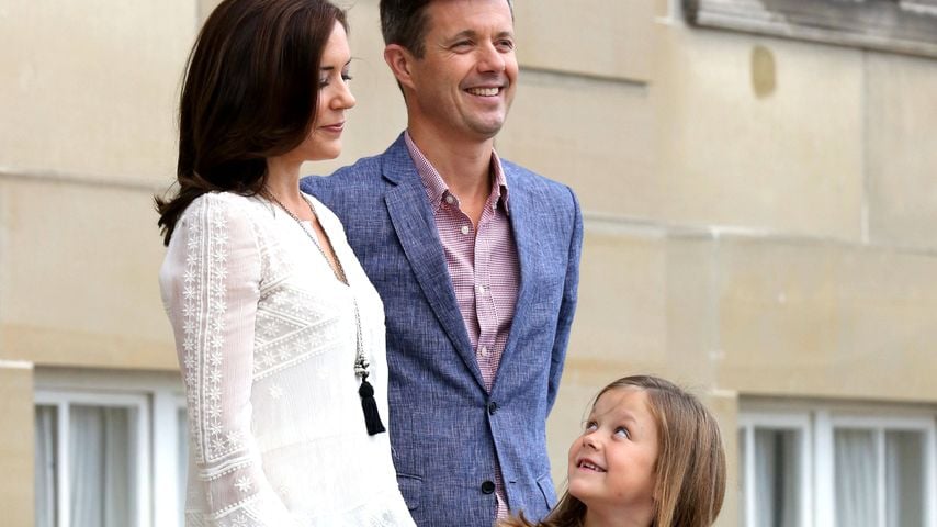 Erster Schultag von Prinzessin Isabella an der Tranegård-Schule in Gentofte mit ihren Eltern, König Frederik und Königin Mary