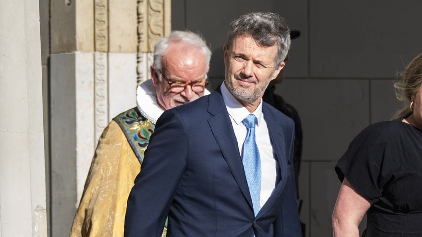 König Frederik X. von Dänemark verlässt den Gottesdienst zum 80. Jahrestag der Befreiung Dänemarks in Kopenhagen