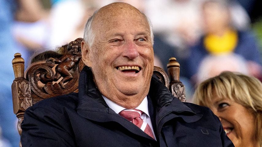 König Harald beim Jubiläumsfest zu 100 Jahren Gamlehaugen als Königsresidenz in Bergen