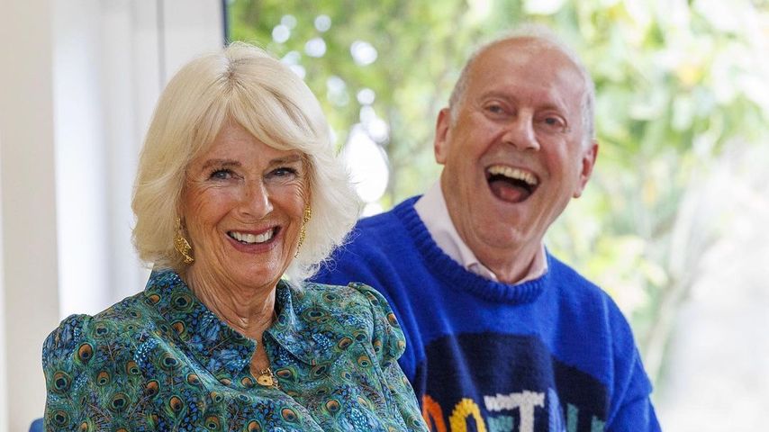 Königin Camilla und Gyles Brandreth im August 2023