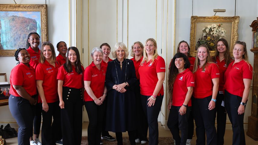 Königin Camilla und die professionellen Seglerinnen