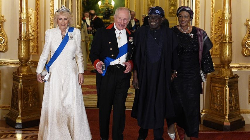 Königin Camilla, König Charles III., Bola Tinubu und Oluremi Tinubu beim Staatsbankett in Windsor Castle