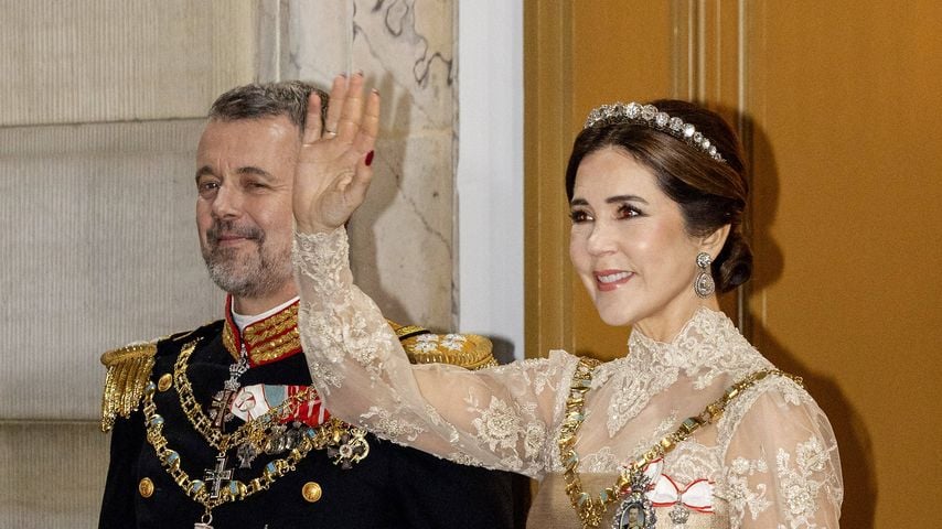 Königin Mary und König Frederik X bei der Neujahrsempfangs-Ankunft im Schloss Christiansborg in Kopenhagen, 1. Januar 2026