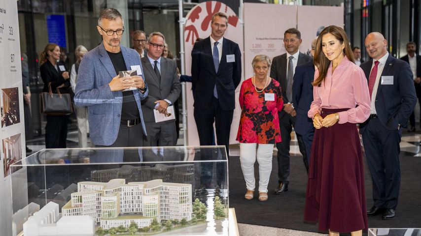 Königin Mary von Dänemark bei der Ausstellung des künftigen Mary Elizabeth's Hospitals, 25.09.2024