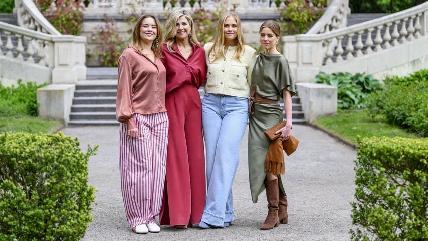 Königin Máxima mit Prinzessin Ariane, Prinzessin Amalia und Prinzessin Alexia bei der Frühlings-Fotosession in Clingendael
