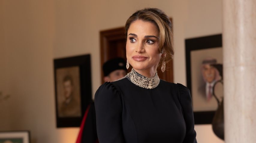Warum trug Königin Rania schwarzes Kleid auf Royal-Hochzeit?