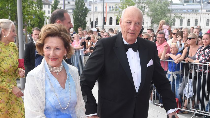 Königin Sonja und König Harald von Norwegen, 2022