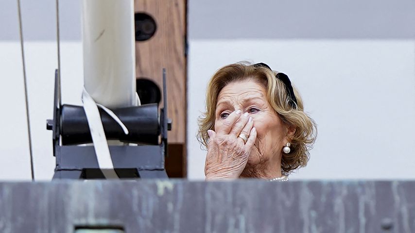 Königin Sonja von Norwegen auf dem Balkon des Königspalasts nach der Beisetzung von König Harald V in Oslo