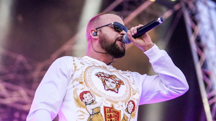 Kollegah bei einem Auftritt in Magdeburg