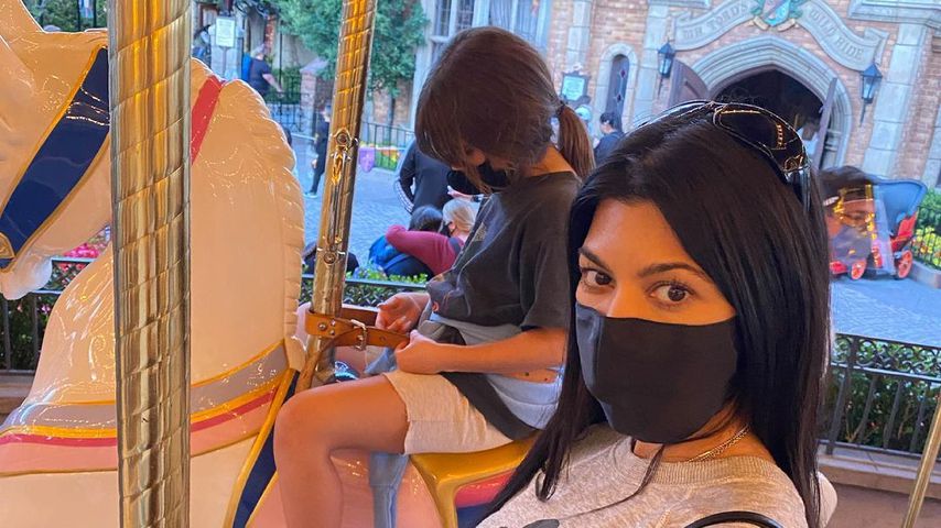 Kourtney Kardashian mit ihrer Tochter Penelope