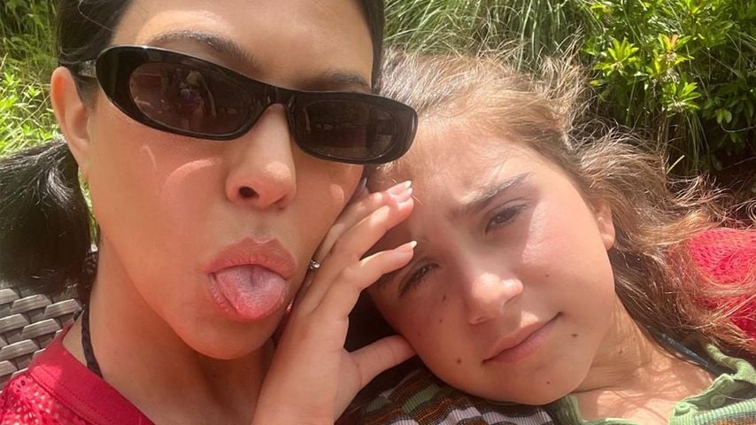 Kourtney Kardashian feiert mit Tochter Penelope auf Hawaii