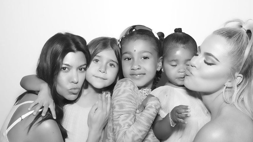 Kourtney Kardashian, Penelope Disick, North West, True Thompson und Khloe Kardashian