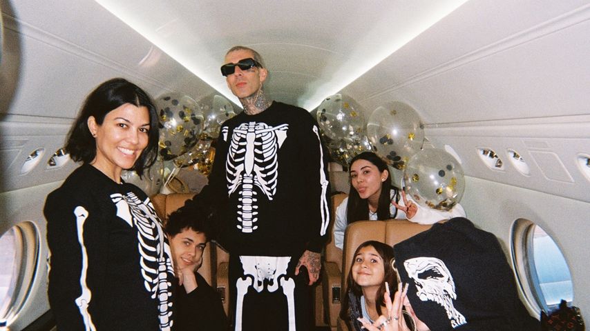 Realitystar Kourtney Kardashian, Musiker Travis Barker und ihre Kinder