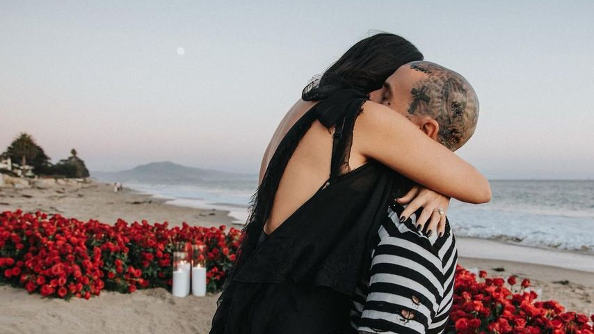 Kourtney Kardashian und Travis feiern Verlobungs-Jahrestag