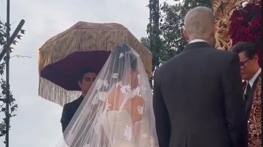 Kourtney Kardashian und Travis Barker bei ihrer Hochzeit