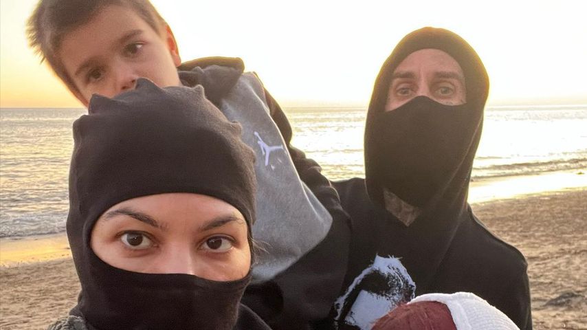 Kourtney Kardashian mit ihrem Verlobten Travis Barker und ihren Kids Reign und Penelope Disick