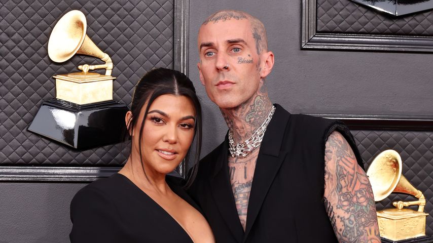 Kourtney Kardashian, TV-Persönlichkeit, und Travis Barker, Musiker