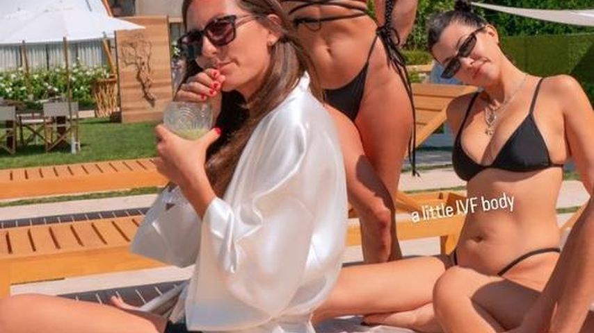 Kourtney Kardashian am Sonnen