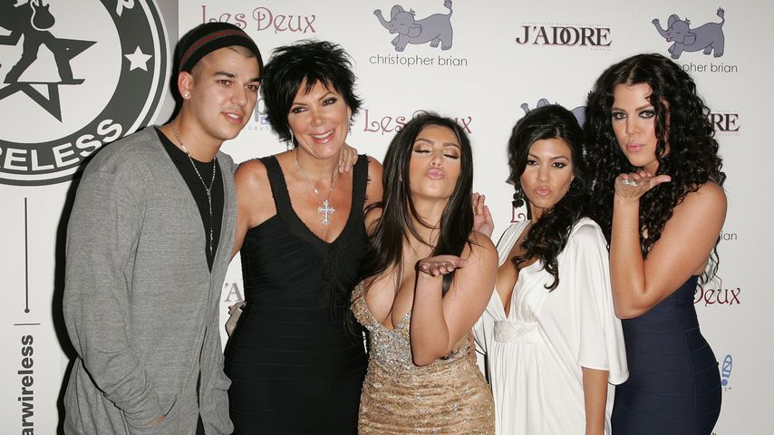 Kris Jenner mit ihren Kindern Robert, Kim, Kourtney und Khloé