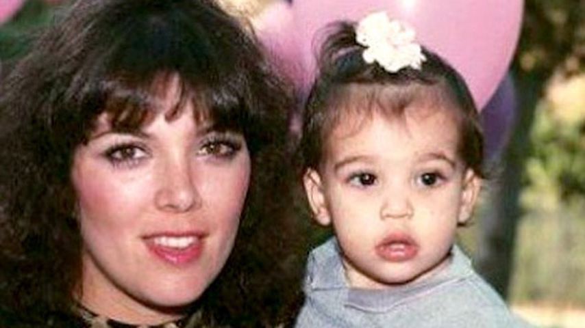 Kris Jenner und ihre Tochter Kim Kardashian, circa 1982