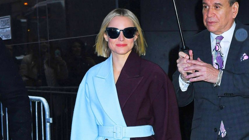 Color-blocking deluxe: Kristen Bell begeistert mit Mantel