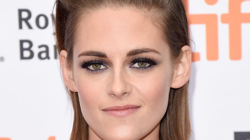 Total agressiv: Kristen Stewart zeigt ihren Stinkefinger
