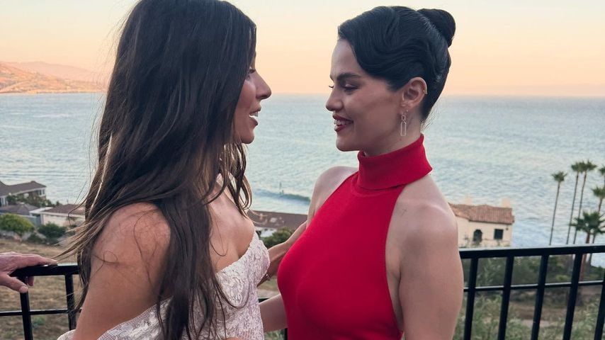 Kristin Batalucco und Selena Gomez im August 2025