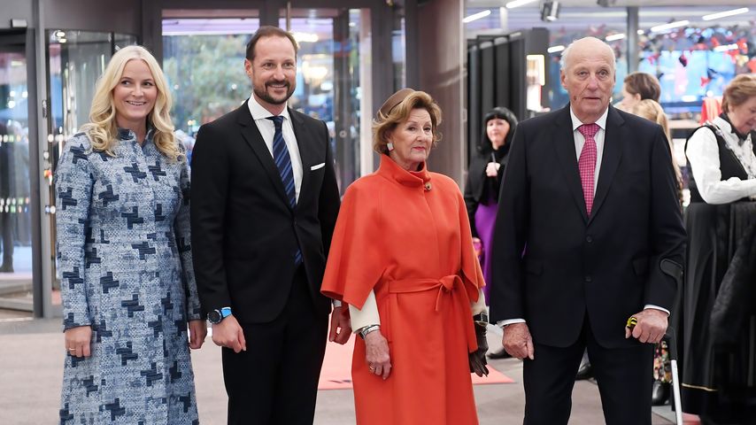 Kronprinzessin Mette-Marit, Kronprinz Haakon, Königin Sonja und König Harald von Norwegen