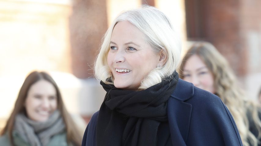 Wieder gesund? Mette-Marit ist zurück in der Öffentlichkeit!