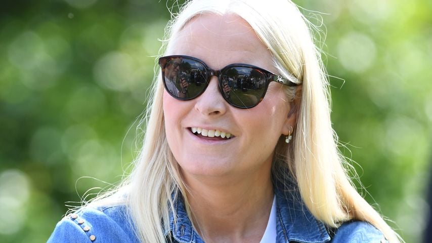Kronprinzessin Mette-Marit beim Freundschafts-Fußballspiel in Skaugum, Asker, 11. Juni 2025