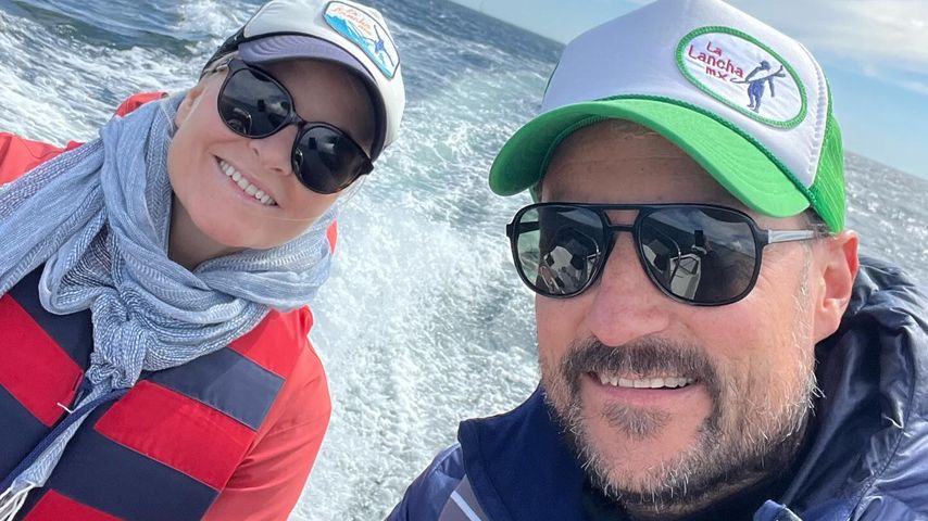 Kronprinz Haakon und Mette-Marit überraschen Fans mit Selfie
