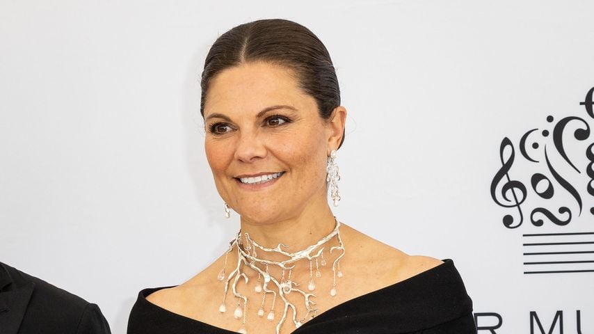 Kronprinzessin Victoria überrascht mit wildem Leoparden-Look