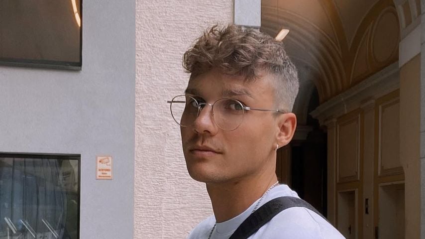 Influencer KsFreak schaut ernst, August 2021.