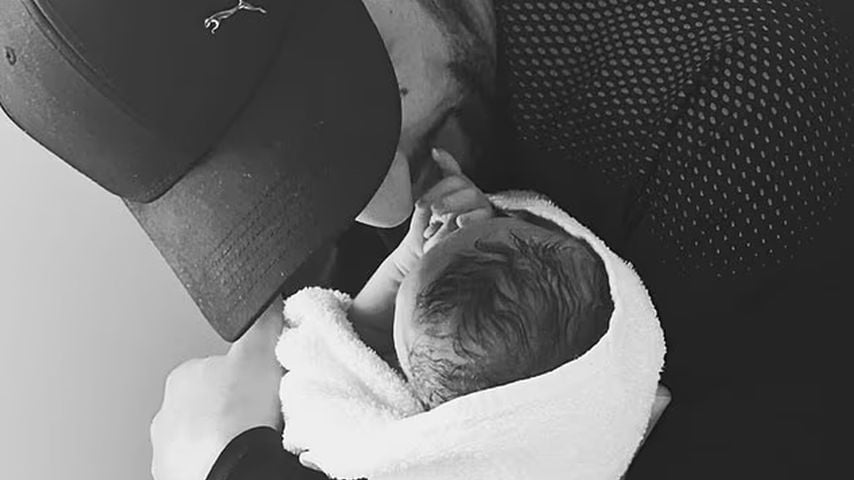 Kyle Walker mit seinem Baby, März 2025