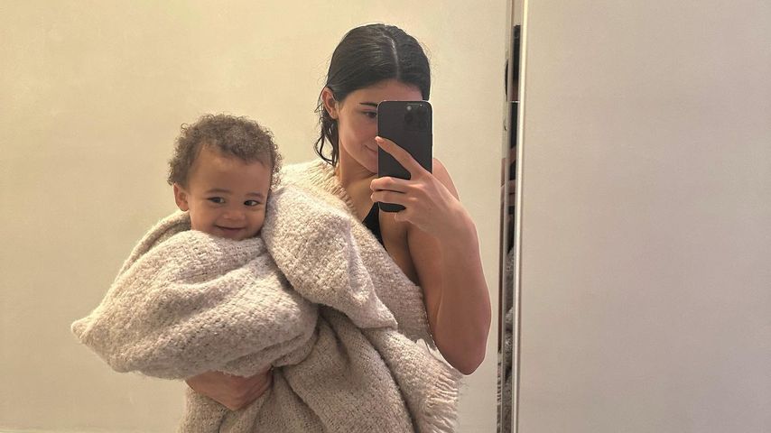 Kylie Jenner und ihr Sohn Aire