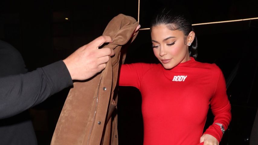 Fragwürdiger Look: Kylie Jenner im "Taucheranzug" unterwegs