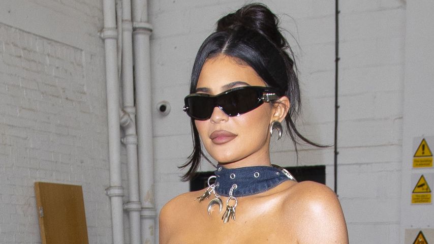 Cool oder zu viel? Kylie Jenner trägt kompletten Jeans-Look!