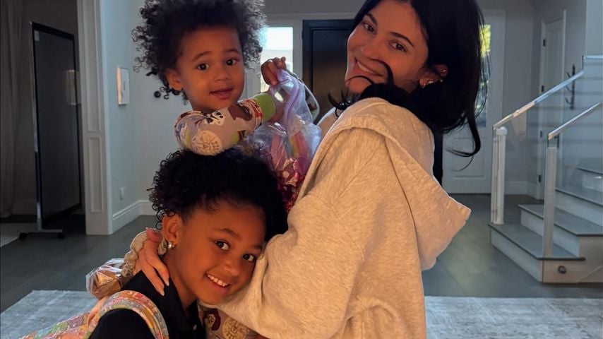 Kylie Jenner zeigt ihr Familienglück mit Stormi und Aire