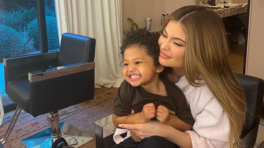Kylie Jenner mit ihrer Tochter Stormi im April 2020