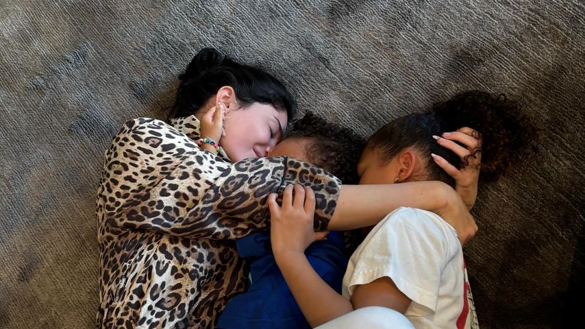 Kylie Jenner mit Aire und Stormi, März 2025