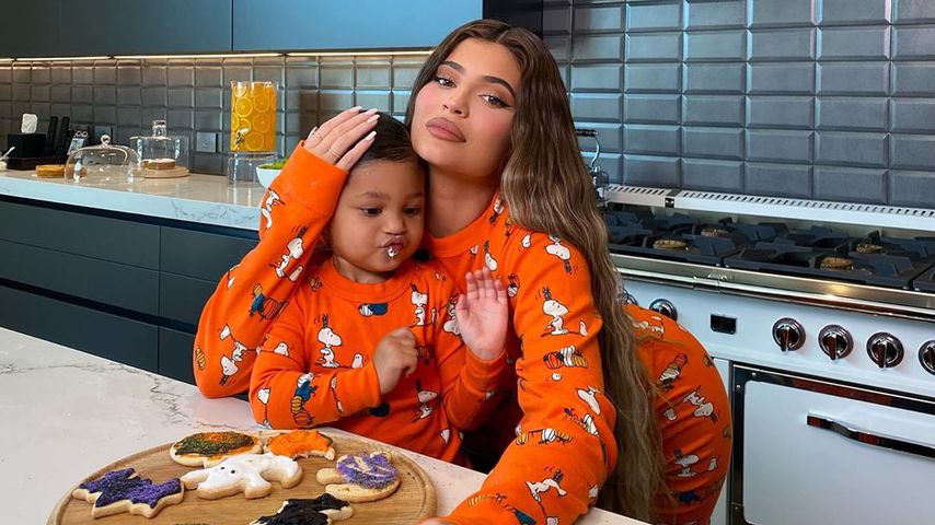 Kylie Jenner mit ihrer Tochter Stormi