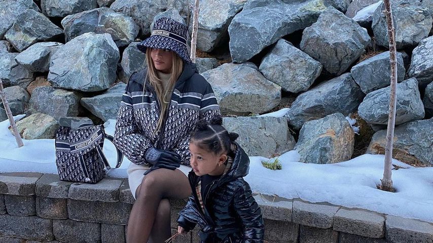 Kylie Jenner mit ihrer Tochter Stormi im Dezember 2020