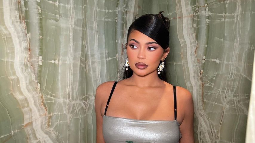 Ist sie wieder schwanger? Kylie Jenner feuert Gerüchte an!