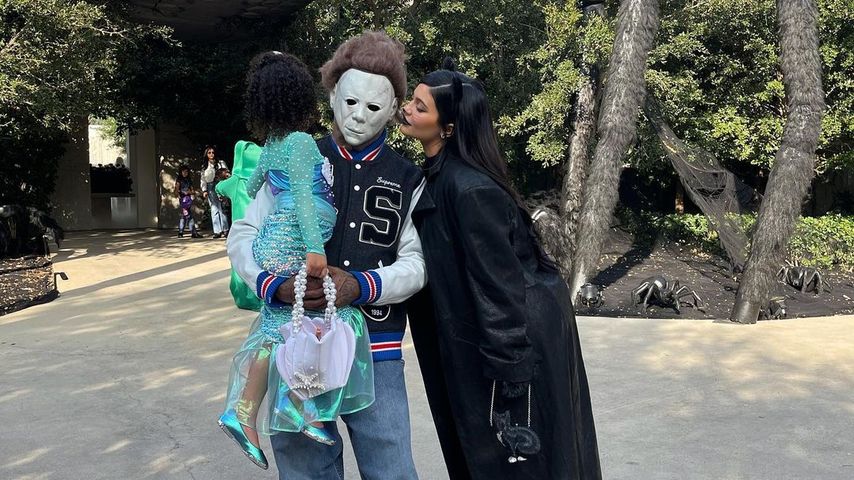 Kylie Jenner (r.) mit ihrer Familie an Halloween 2021