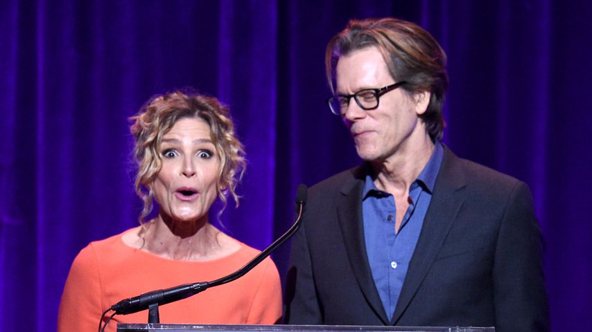 Lockdown-Liebe: Kevin Bacon waxt seiner Frau die Intimzone